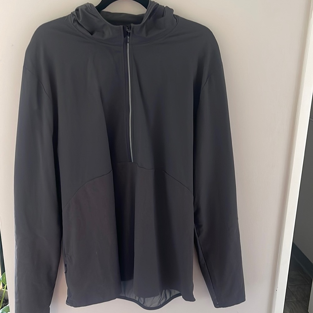 Lululemon Men’s dark grey mesh back shirt jacket XL